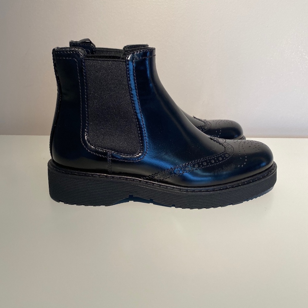 Prada Spazzolato Wing Tip Chelsea Boots - Picture 5 of 7